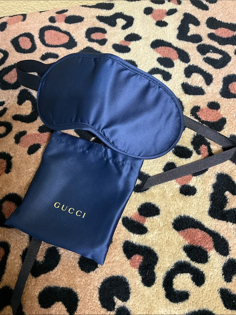 Gucci Navy Blue & Burgundy Silk Sleep Mask with Pouch - Picture 2 of 4